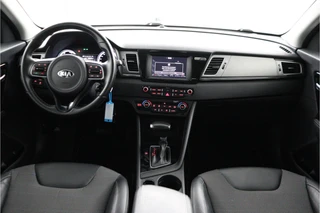 Kia Niro 1.6 GDi Hybrid DynamicLine  - Trekhaak - Cruise Control - Airco - - Virena zekerheidspakket €895 / 33