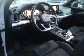 Audi Q5 55 TFSI e 367pk Quattro Competition | Pano | 21'' | Camera / 12