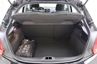 Peugeot 208 1.2 PureTech Blue Lion | Parkeersensoren | Navigatie | Radio | Stuurbediening | Climate control | Airco | / 8
