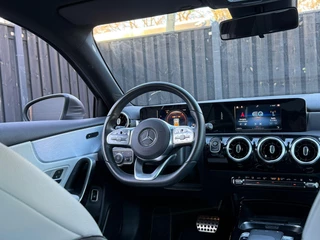 Mercedes-Benz A-klasse 250 e AMG Line / 21