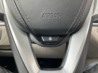 BMW 7 Serie 730d xDrive ACC Pano Softclose 4wielsturing High Executive HUD / 18