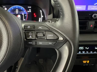 Toyota Yaris 1.5 Hybrid 115 First Edition/ NL auto/ Automaat/ Achteruitrijcamera / 17