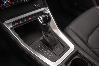 Audi Q3 Sportback 35 TDI Pro Line S | S-line | Apple Carplay | Achteruitrijcamera | Virtual Cockpit | Rijstrooksensor | Cruise control | Trekhaak | MMI Navigatie | Leer | Parkeer assistent / 32