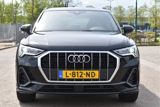 Audi Q3 45 TFSI e S edition S-Line 245 PK | NL-Auto | Keyless | Carplay | Virtual cockpit | DAB | Elekt.trekhaak | Full LED | Allweathers / 4