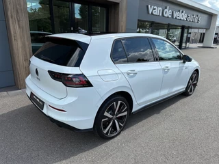 Volkswagen Golf 1.5 eHybrid GTE 272pk Head up | Black Style | IQ light | 360 Camera | Rijklaar incl. garantie / 6