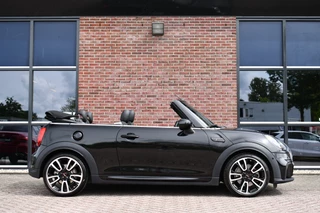 MINI Cooper S Cabrio Mini 2.0  JCW-pack ACC HUD H/K Carplay Camera Black-pack DDC / 48
