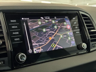 Skoda Karoq 1.5 TSI Sportline | Pano | Clima | Stuur/Stoelverwarming | Cruise | Carplay | Navi | ( Vestiging - Nieuwegein) / 23