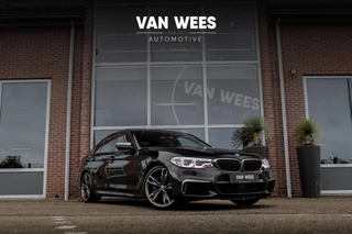 BMW 5-serie M550d xDrive High Executive | 2e eigenaar | Driving Assistant Plus | Innovation pakket | Stoelverwarming & -ventilatie | Stuurverwarming | Harman-kardon | 360 camera / 2