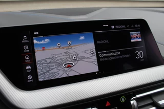 BMW 1 Serie 118i Business Edition  | M-Sport | Origin NL | Camera | Trekhaak | Navigatie / 13