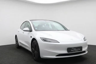 Tesla Model 3 Long Range Premium Highland AWD 78kWh SOH 92.5% l FSD4 (HW4) l AMD RYZEN l Warmtepomp / 8