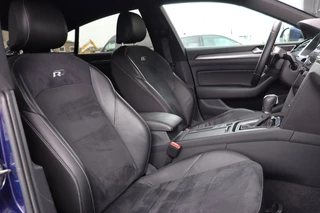 Volkswagen Arteon 2.0 TSI Business R-Line | NAP | 190PK | Adaptive Cruise | Virtual Cockpit | Clima | Navi | Stoelverwarming | Led / 43
