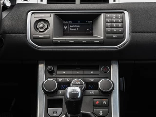 Land Rover Range Rover Evoque 2.2 TD4 4WD 150 PK Pure | Trekhaak | Leder/Alcantara |  Cruise control | Parkeersensoren | 17" / 22