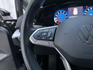 Volkswagen Golf 1.0 TSI 110pk Life Sfeerverlichting Navigatie App-Connect DAB+ / 25