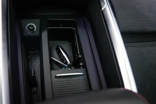 Audi Q8 Sportback e-tron 55 quattro Edition 115 kWh | PANORAMADAK | ACHTERBANKVERWARMING | AMBIENT LIGHTING | HEAD UP | B&O | TREKHAAK | 22" / 42