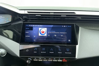 Peugeot 308 1.2 Hybrid 145 e-DCS6 Allure AGR l Stoelverwarming l 360 Camera l PDC l Wireless Apple Carplay & Android Auto l Navigatie l Draadloze Telefoonlader l Lichtmetalen Velgen l LED l Adaptive Cruise Control / 30