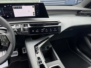 Peugeot 5008 GT Hybrid 145pk e-DCS6 | Adaptieve Cruise Control |Apple Carplay/Android Auto | Stoelverwarming | Lichtmetalen Velgen 19 Inch | Rondom zichtcamera | Dodehoek bewaking / 20