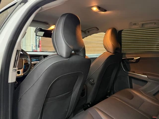Volvo V60 1.6 T4 R-Design | Navi | Trekhaak | 180PK | Winter Pack | High Performance Audio | Leder/Alcantara / 33