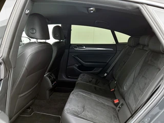 Volkswagen Arteon 2.0 TSI R-Line Automaat | Adaptive Cruise | Stoelverwarming | Navigatie | Virtuel Cockpit | Parkeersensoren / 26