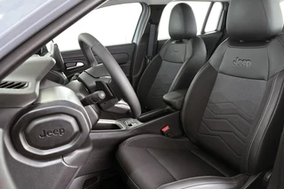 Jeep Avenger 1.2 e-Hybrid Altitude Achteruitrijcamera Apple CarPlay 17" / 17