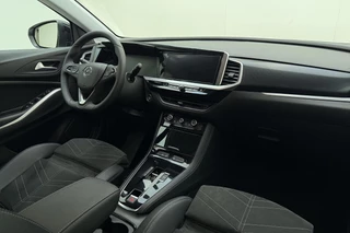 Opel Grandland 1.2 Turbo Ultimate | AGR - Stoelen | Climate & Cruise Control | 19INCH | Elektrische Achterklep | Stoelverwarming | / 18