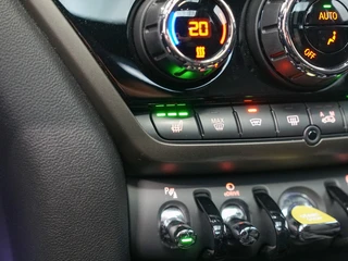 MINI Countryman 1.5 Cooper S E ALL4 Panoramadak | Harman Kardon | ACC | Head Up / 13
