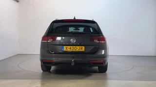 Volkswagen Passat Variant 1.5 TSI 150pk DSG Comfort Business Navigatie Parkeersensoren App-Connect / 10