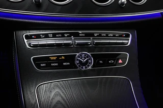 Mercedes-Benz E-Class 200 Business Solution Sport / 42