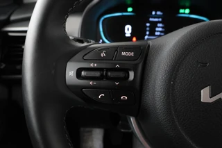 Kia Stonic 1.0 T-GDi MHEV DynamicPlusLine  Trekhaak! Navigatie, Climate, / 20