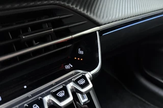 Peugeot e-208 EV GT Avantage 51 kWh Alcantara® Executive Interior l Drive Assist Plus Pack l Navigation Pack l Vision Pack l Matrix LED l Apple Carplay & Android Auto l 360 Camera l Navigatie Full-Map / 28
