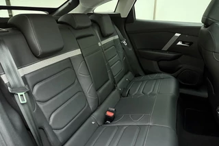 Citroen C4 1.2 Puretech 130pk Automaat Shine Pack Business | Navigatie | Panoramadak | Achteruitrijcamera | Lederen stoelen elektrisch en verwarmd | Headup display | Keyless | Adapt. Cruise control | 18" Lichtmetalen velgen / 15