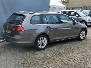 Volkswagen Golf Variant 1.0 TSI Connected NAVI TEL LM PDC CC / 4