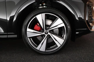 Audi Q5 2.0 TFSI 299pk e-hybrid quattro S edition Trekhaak 360Camera Tech-Pro Leder Memory Stoelverwarming Virtual Cockpit Panoramadak Navigatie S-Line / 65