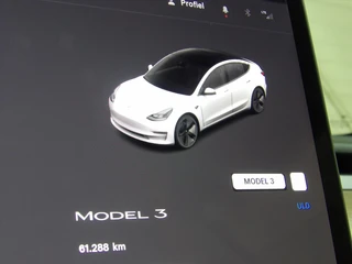 Tesla Model 3 Standard 60 KWH Plus RWD / 23