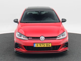 Volkswagen Golf 2.0 TSi GTi 290 Pk TCR | Panorama Dak | Adaptive Cruise | Camera | Stoelverwarming | 18 inch | 90.438 km!! / 5