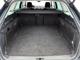 Skoda Superb Combi 1.4 TSI iV Business Edition Plus | Camera | Memory Stoelen | Stoelverwarming | Cruise Control / 32