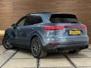 Porsche Cayenne 3.0 E-Hybrid Full Option | Vierwielbesturing | PANO | PDLS+ | BOSE | PASM | ComfortPakket | Soft Close |Trekhaak / 32