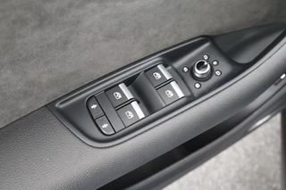 Audi Q7 55 TFSI e 381pk quattro Pro Line S Trekhaak 360Camera B&O Head-Up Keyless Virtual Cockpit Luchtvering Panoramadak 2x S-Line / 19