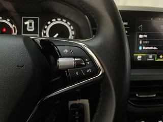 Skoda Kamiq 1.0 TSI 110pk Ambition Parkeersensoren Climate Control DAB+ Cruise Control / 20