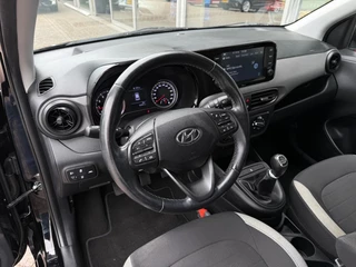 Hyundai i10 1.0 COMFORT NL Auto Cruise Airco Carplay Lane Ass / 17