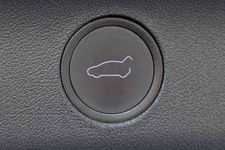 Tesla Model Y Long Range AWD 75kWh SOH 90% / 23