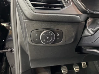 Ford Focus Wagon 1.0 EcoBoost Hybrid ST Line Style/ NL auto/ Achteruitrijcamera/ Sensoren / 12