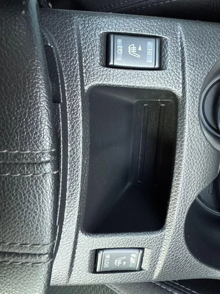 Nissan Qashqai 1.3 DIG-T N-Connecta 360 CAMERA - TREKHAAK - NAVI - STOELVERWARMING / 25