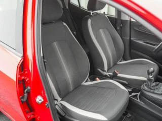 Hyundai i10 1.0 Comfort Smart 5p Private lease 339 pm! / 17