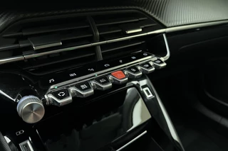 Peugeot 2008 1.2 PureTech Allure Pack Apple carplay/Android auto | Achteruitrijcamera | Automatische airco | Cruise control | LED verlichting | Lichtmetalen velgen 17'' | / 24