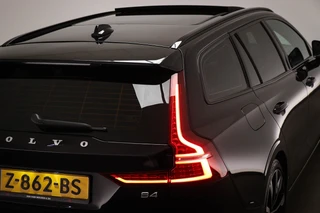 Volvo V60 2.0 B4 Ultimate Dark | PANORAMADAK | HEAD UP | STANDKACHEL | ACHTERBANKVERWARMING | 360 CAMERA | 20" / 26
