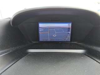 Ford Kuga 1.6 Titanium NAVI PDC TEL LM LEER TREKHAAK / 21