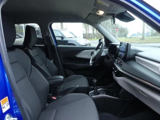 Suzuki Swift 1.2 Style Smart Hybrid BLACK RHINO, Apple Carpl/Andr Auto,Camera, Adaptive Cruise Control Climate Control, Navigatie. / 32