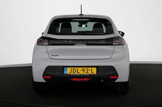 Peugeot 208 1.2 PureTech 100 Style / 15