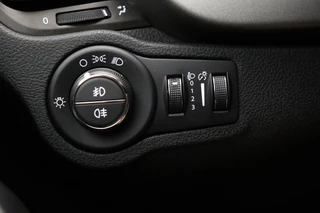 Fiat 500 X 1.5 Hybrid 130pk Sport Cabrio | Navigatie | Achteruitrijcamera | Apple Carplay/Android Auto | Climate control | Cruise control | LED lampen | Parkeersensoren | 18" Lichtmetalen velgen / 19