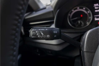 Škoda Kamiq 1.0 TSI Ambition  | NL Auto | LED | Carplay / 32